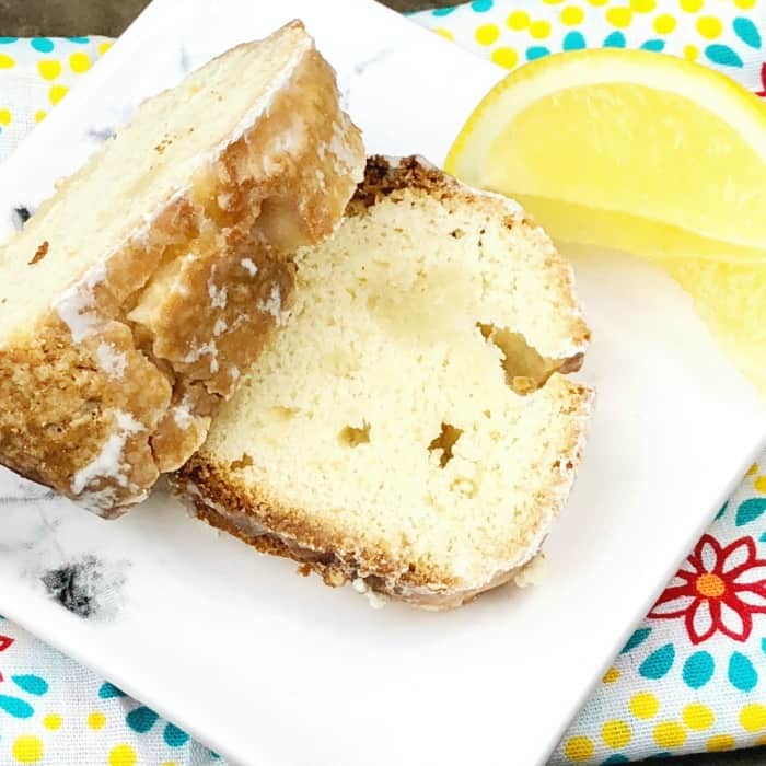 Moist Lemon Pound Cake 