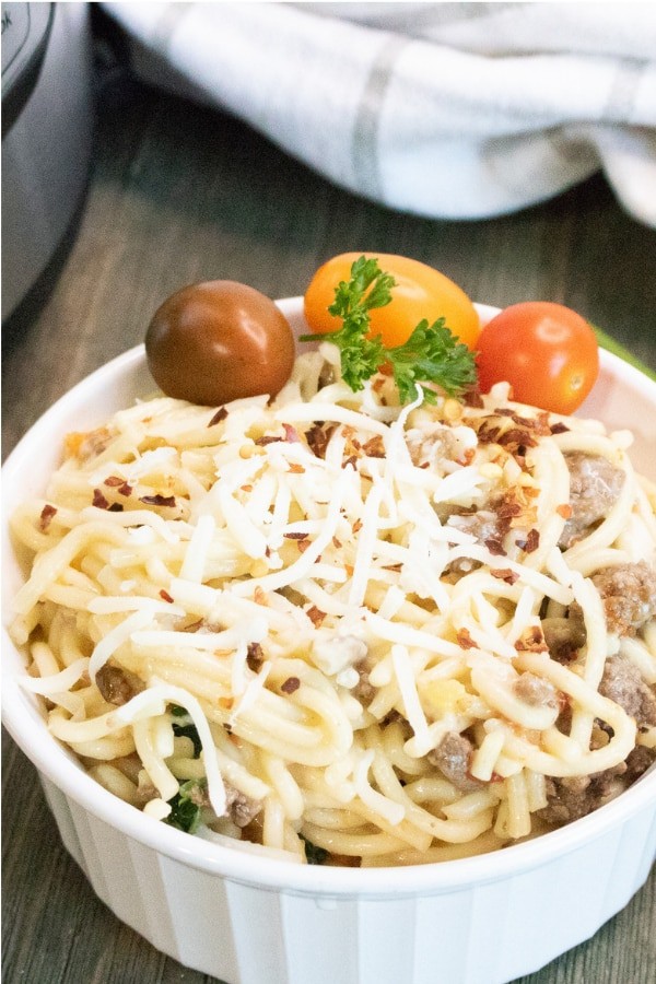 heirloom tomato pasta with ground beef in a bowl