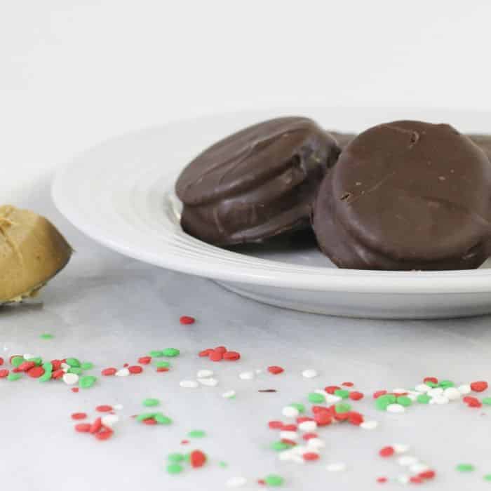 ritz crackers with peanut butter dipped in chocolate recipe ritz crackers with peanut butter dipped in chocolate recipe