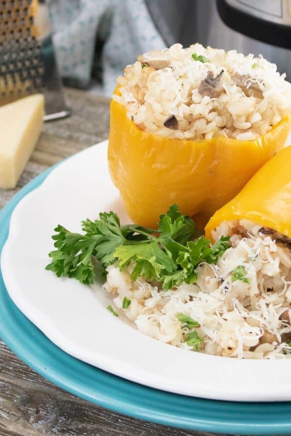 instant pot risotto and mushroom stuffed peppers