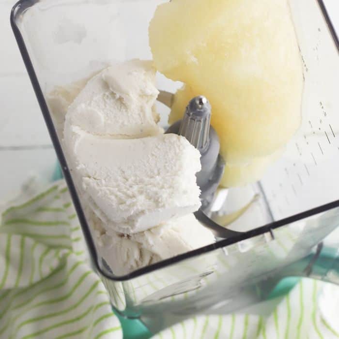 ice cream and limemade mixture in blender 