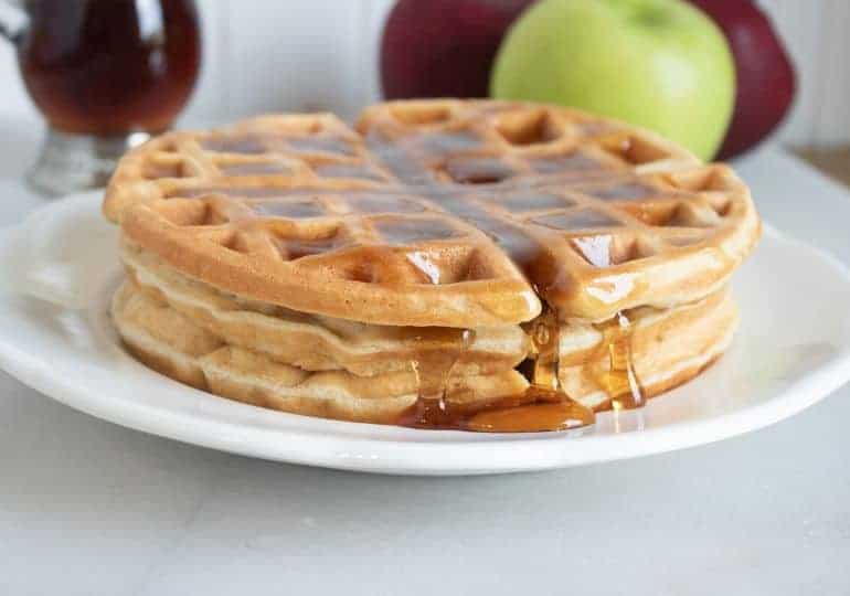 https://bakemesomesugar.com/wp-content/uploads/2020/02/maple-bacon-waffle-recipe-1.jpg