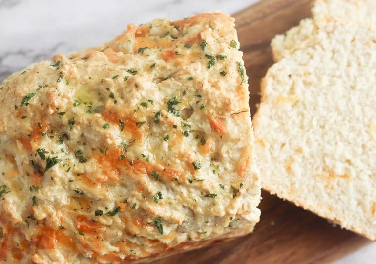 Easy Garlic Cheddar Beer Bread Recipe • Bake Me Some Sugar