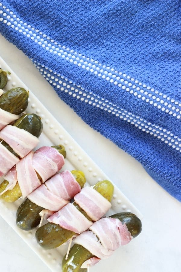 bacon wrapped pickle spears