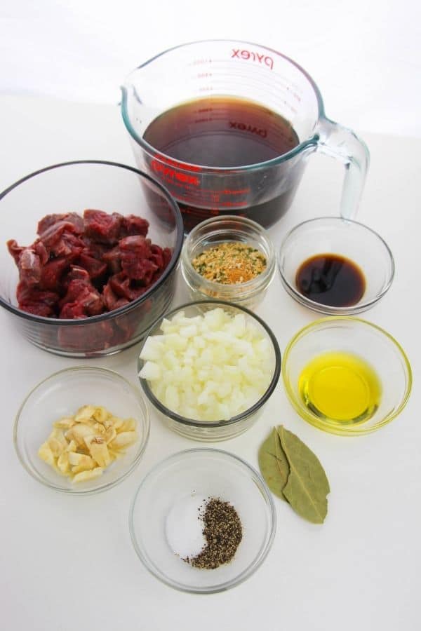 ingredients to make gravy and tips