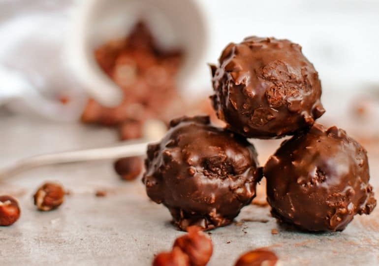 chocolate protein balls