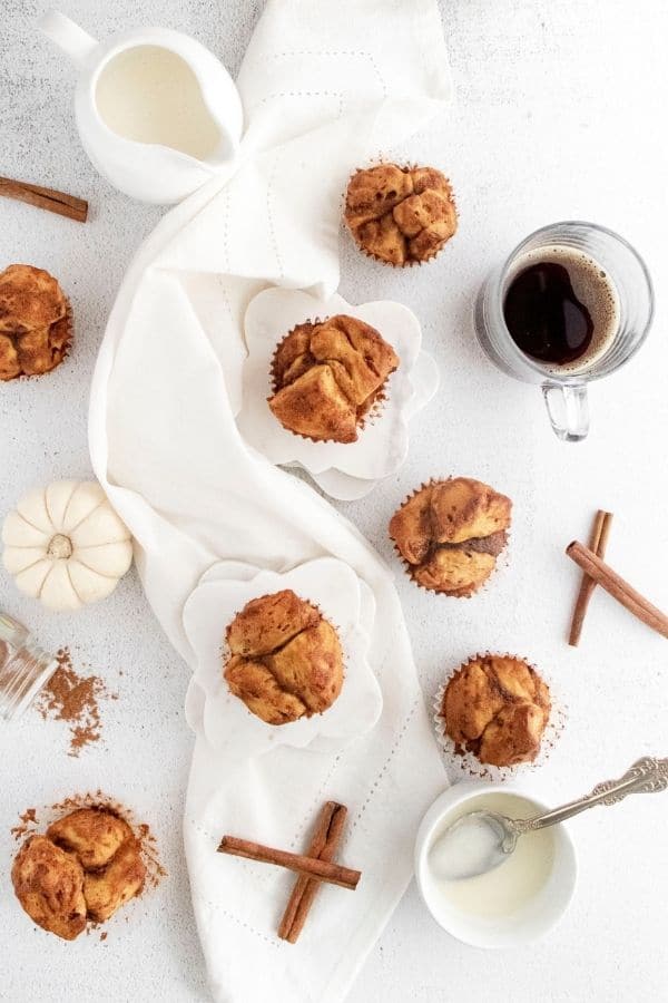 cinnamon roll monkey bread (1)