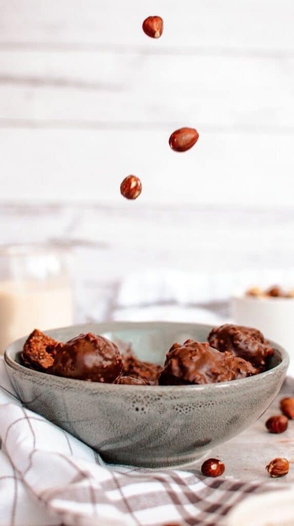 easy no bake hazelnut bites