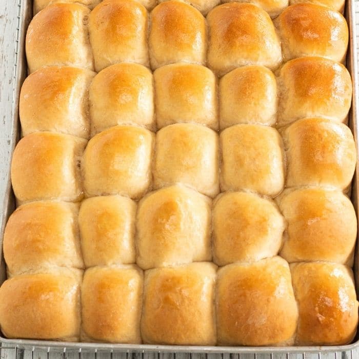 Easy Dinner Rolls - Spoonful of Flavor