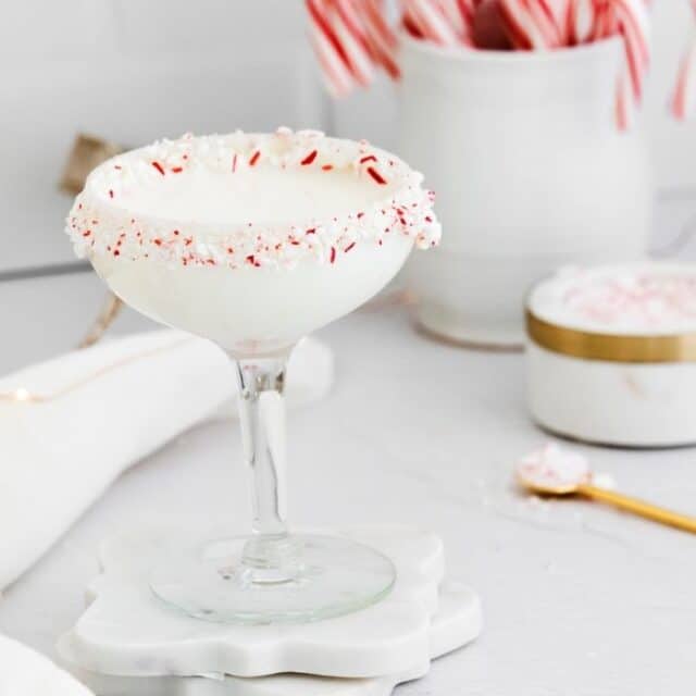 Peppermint Martini Recipe - Bake Me Some Sugar