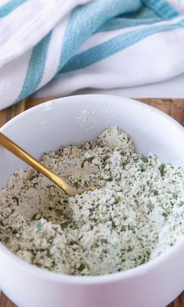 dry ingredient for ranch in a bowl 