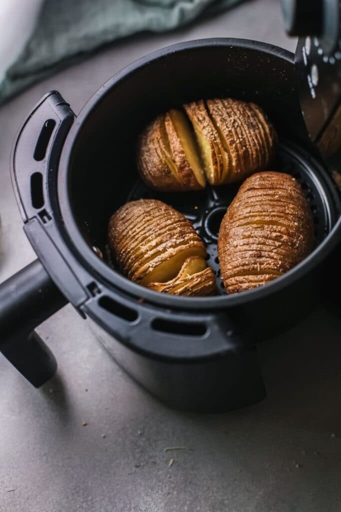 potatoes in air fryer basket