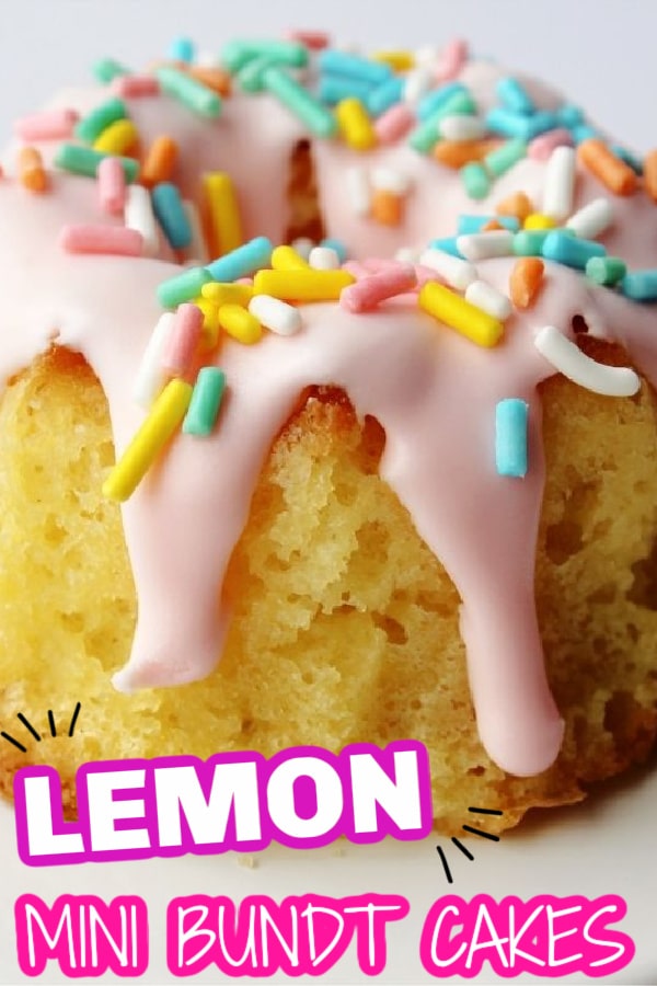 Lemon mini bundt cakes