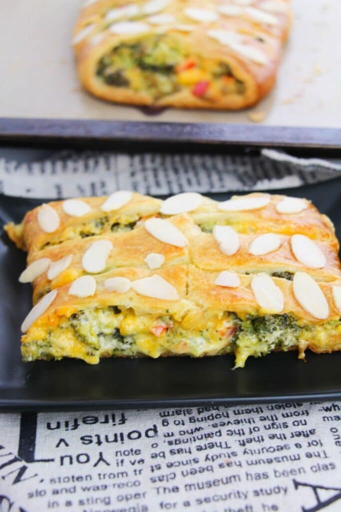 sliced crescent roll broccoli braid on plate