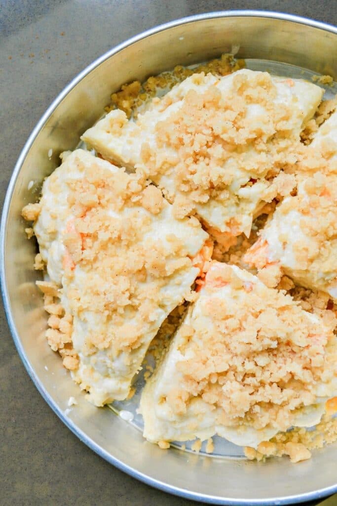 peach scones in a round pan