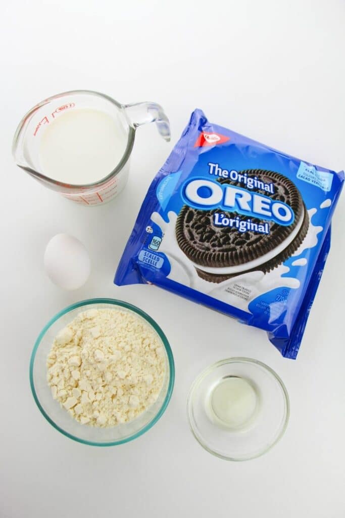 Oreos with ingredients on table for fried Oreos 