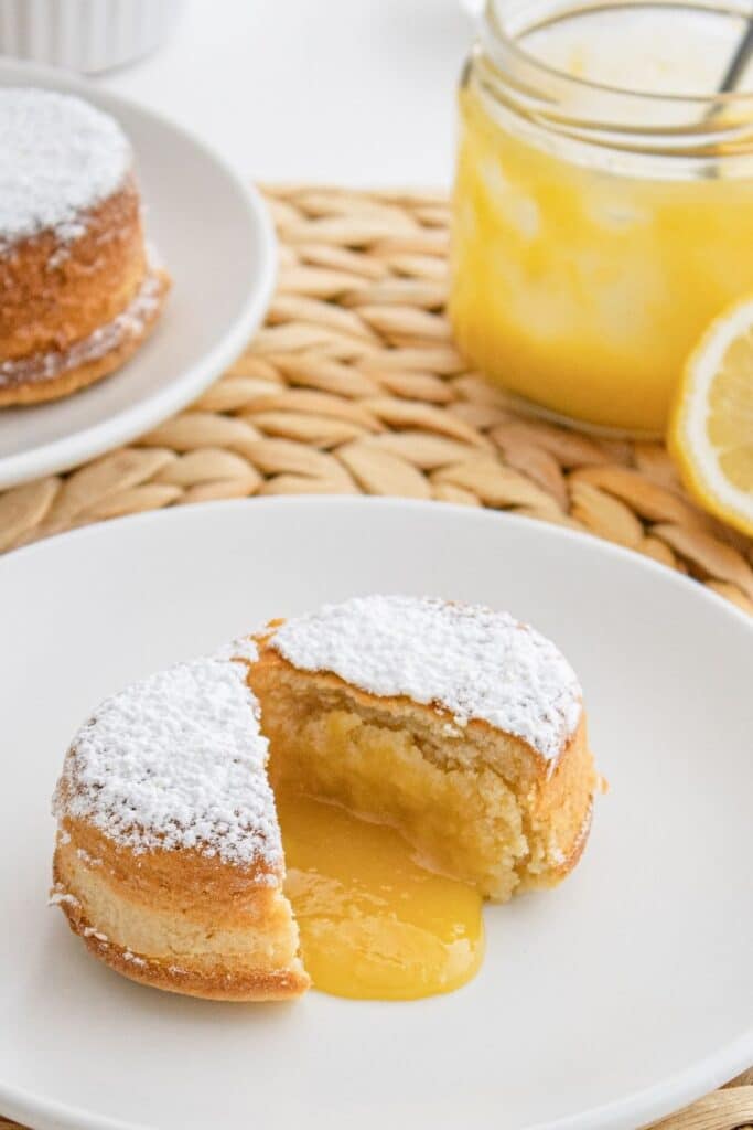 Lemon lava cake | Pink Lemon Tree