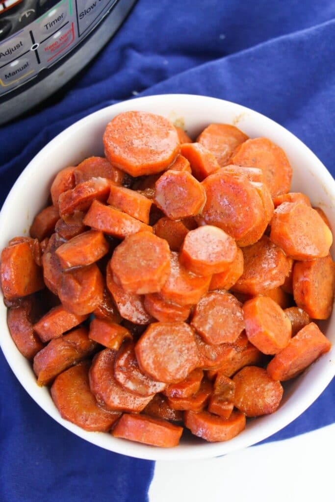 carrots in a bowl 