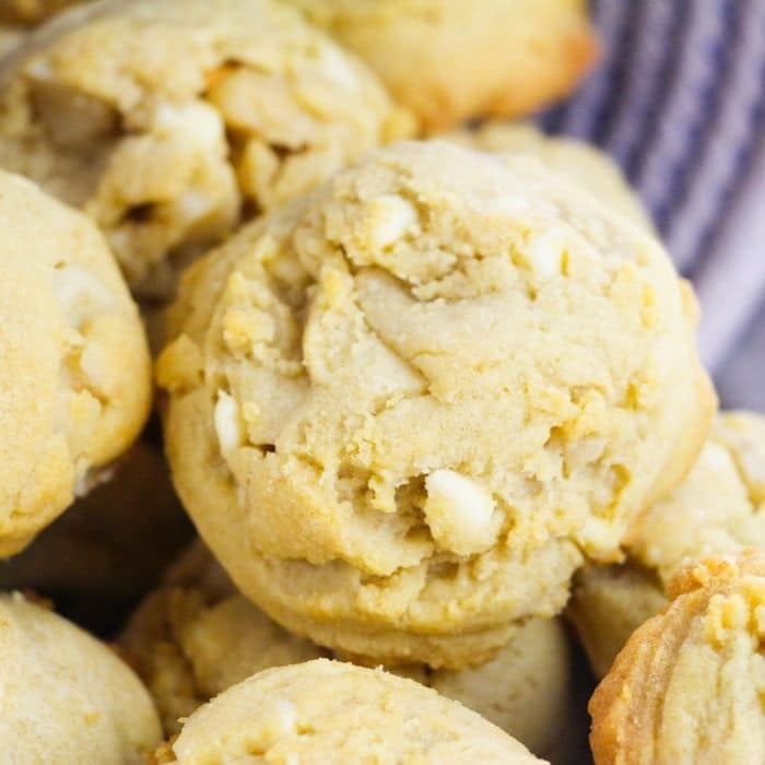 macadamia nut white chocolate cookies