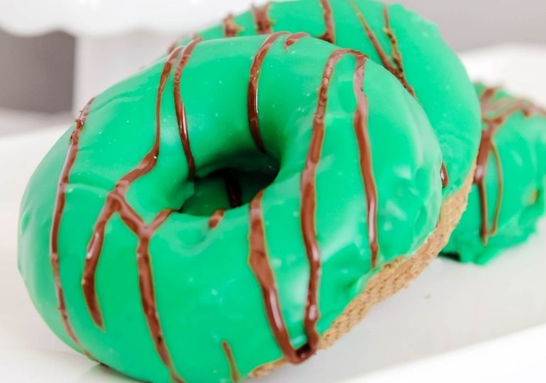 Chocolate Mint Donuts Recipe • Bake Me Some Sugar