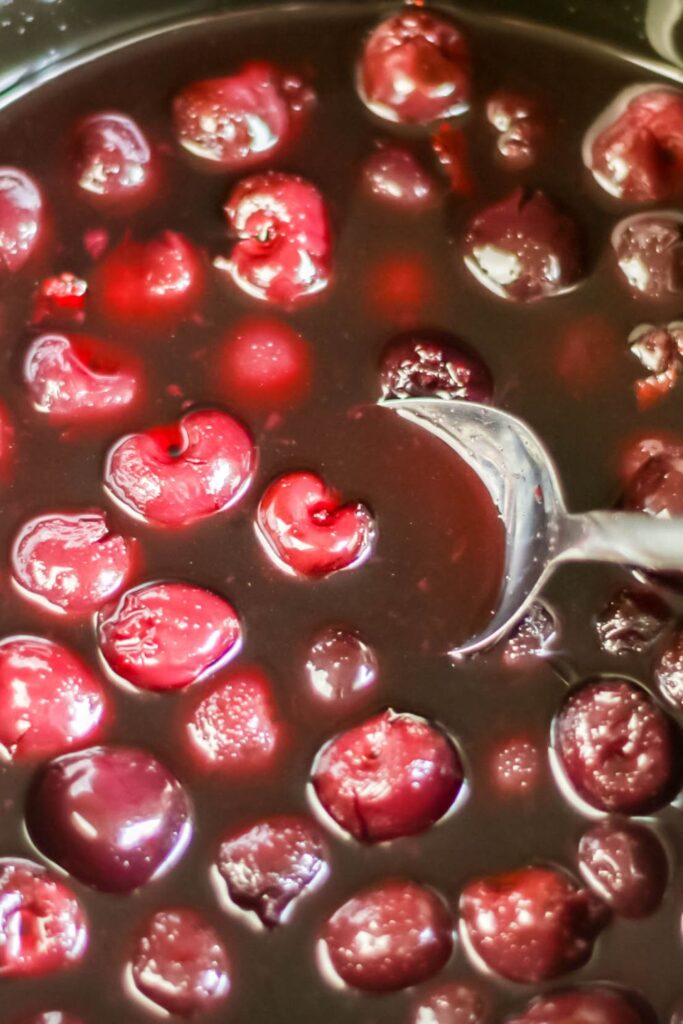 cherries jubilee in crockpot 