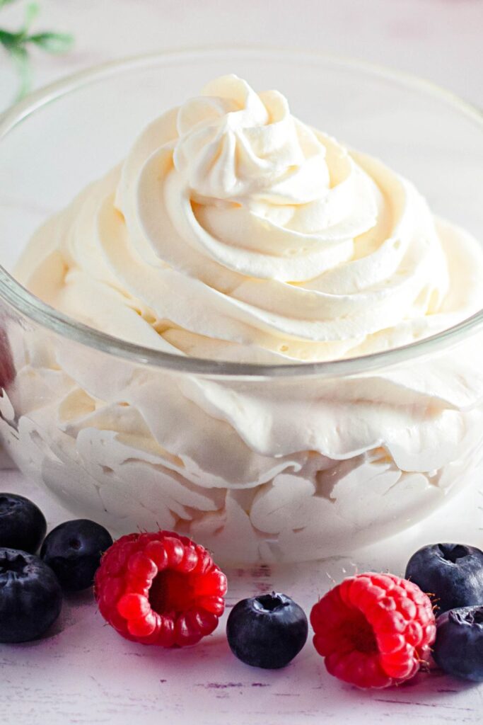 Stabilized Whipped Cream with Cream Cheese - Style Sweet