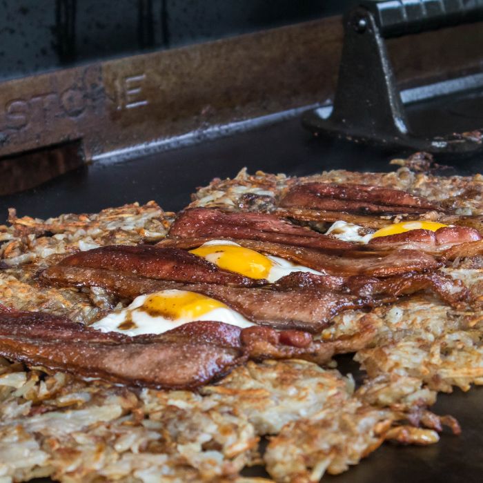 First time trying hash browns on the Blackstone. Not perfect, but edible. :  r/blackstonegriddle